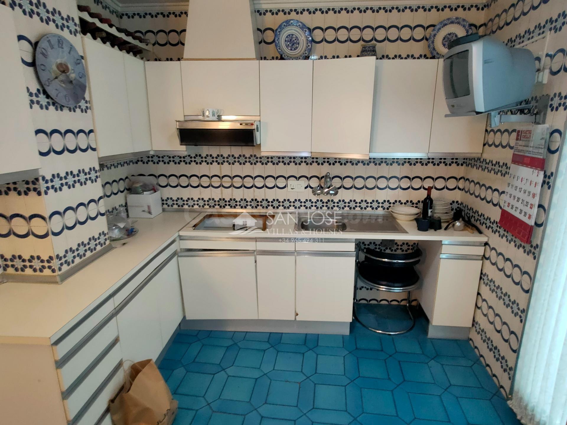 INMOBILIARIA SAN JOSE VENDE GRAN PISO EN AVENIDA DE CHAPÍ DE ELDA