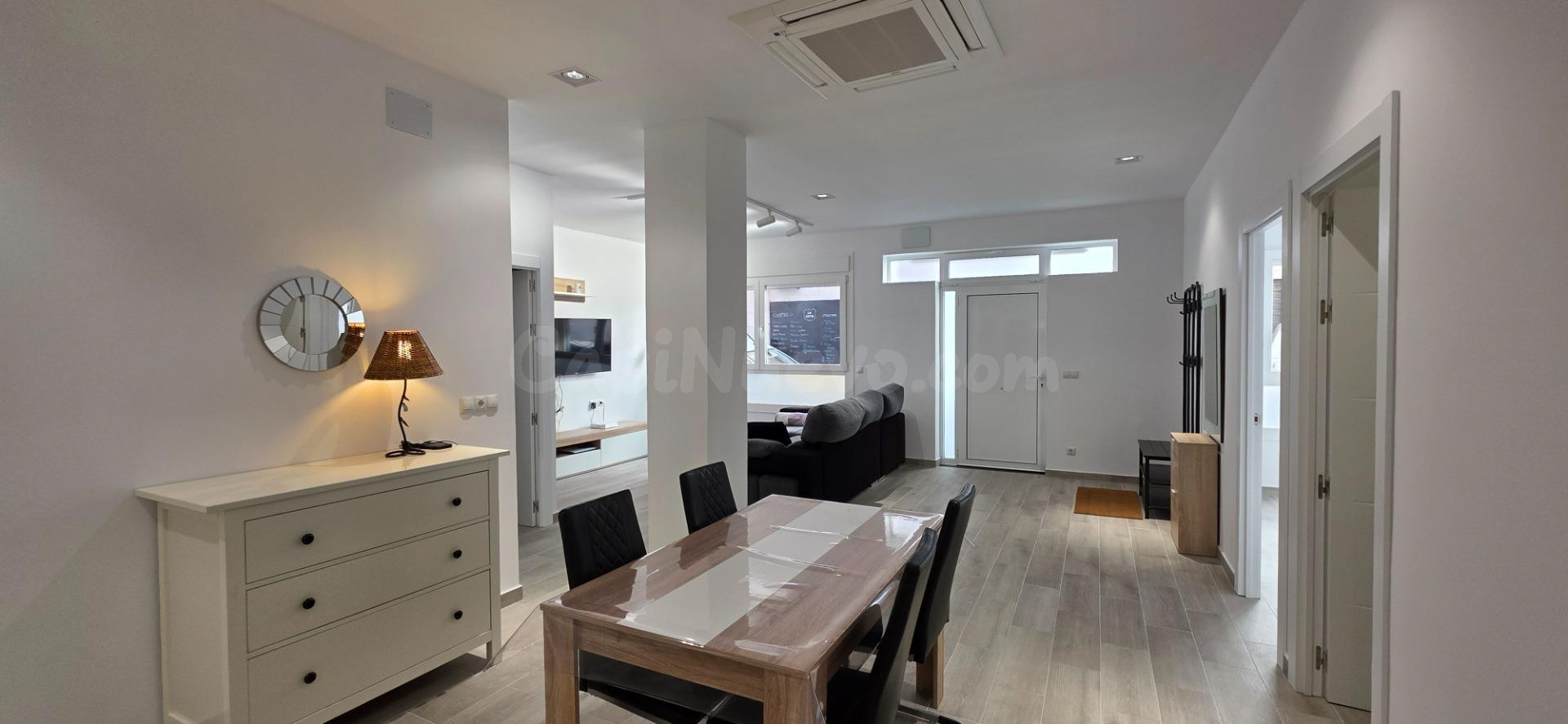 Moderno apartamento en planta baja a 100 metros del mar en el corazón de l’Ametlla de Mar