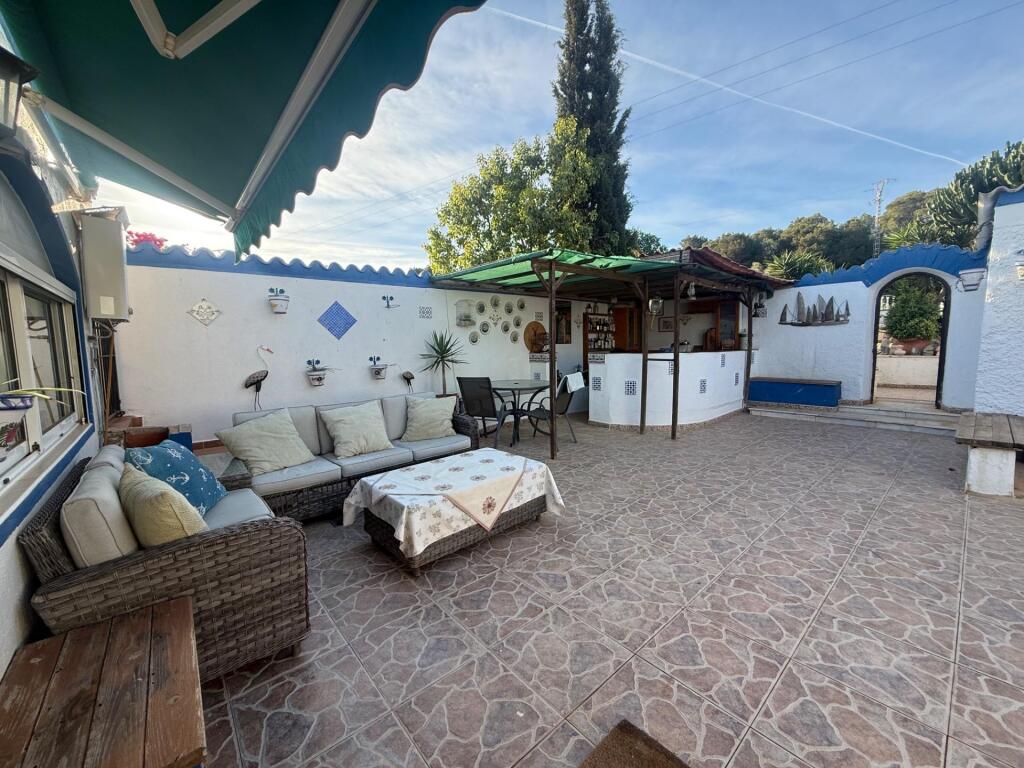 Casa rústica con piscina y 3.221 m2 de terreno en Campoverde - foto 4