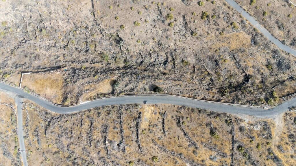 Terreno rústico en Tijoco Bajo– 2.269 m2 con vistas al mar y la montaña - foto 5