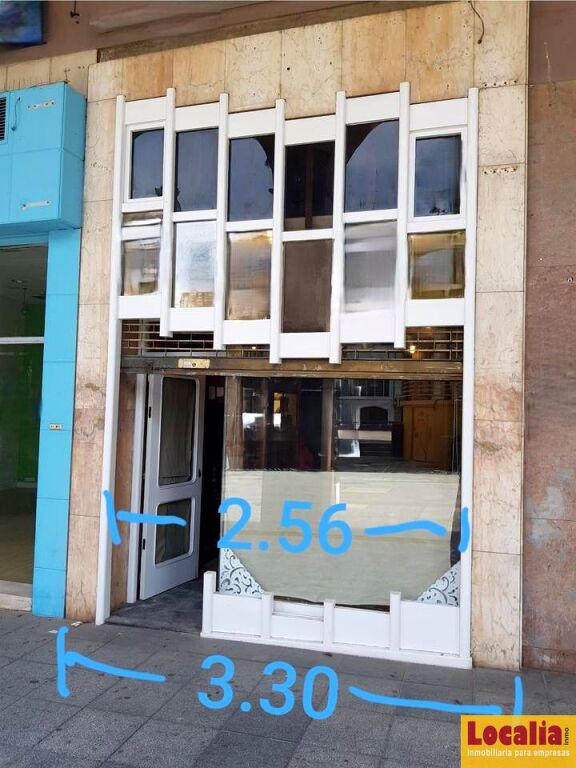 Céntrico local con múltiples opciones, Torrelavega