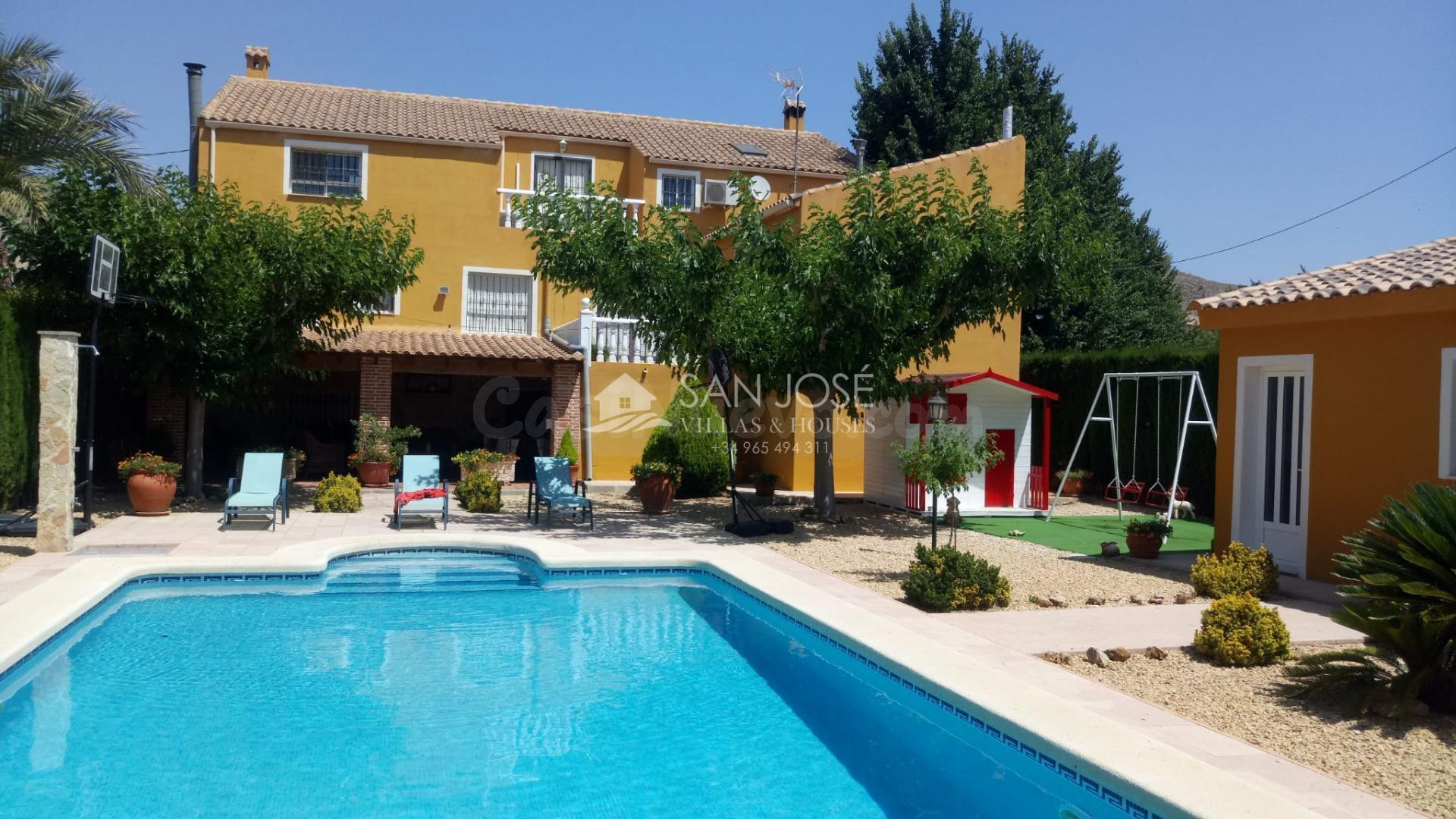 SE VENDE VILLA DE LUJO EN HONDON DE LOS FRAILES