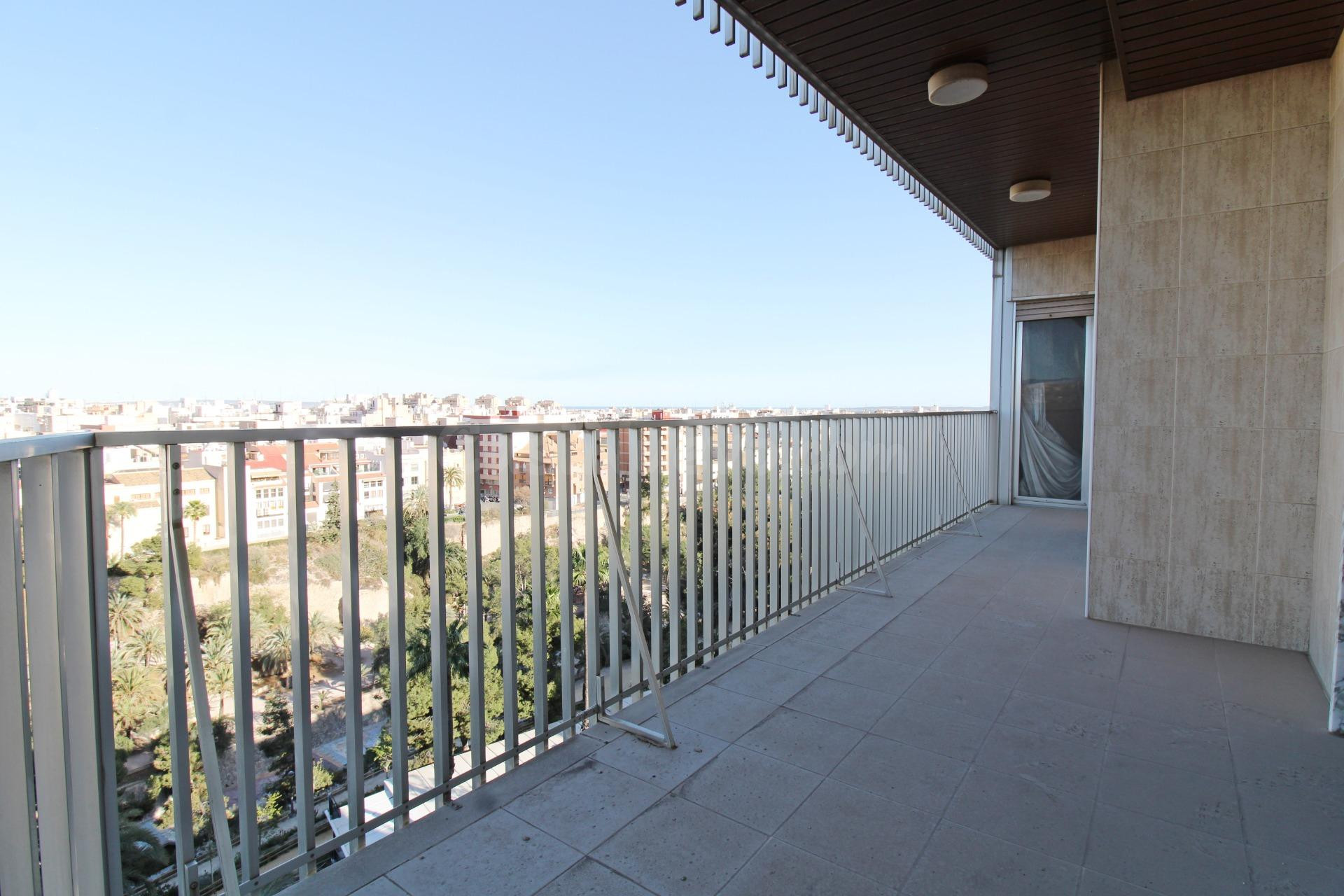 ¡ PROBABLEMENTE UNA DE LAS MEJORES VIVIENDAS DE ELCHE, VISTA - foto 2