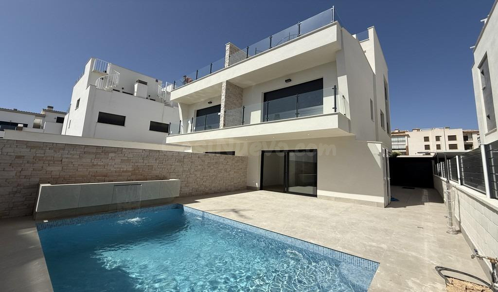 ALTO STANDING - GRAN LUJO - Villa Pareada con PISCINA PRIVADA, y ASCENSOR PRIVADO