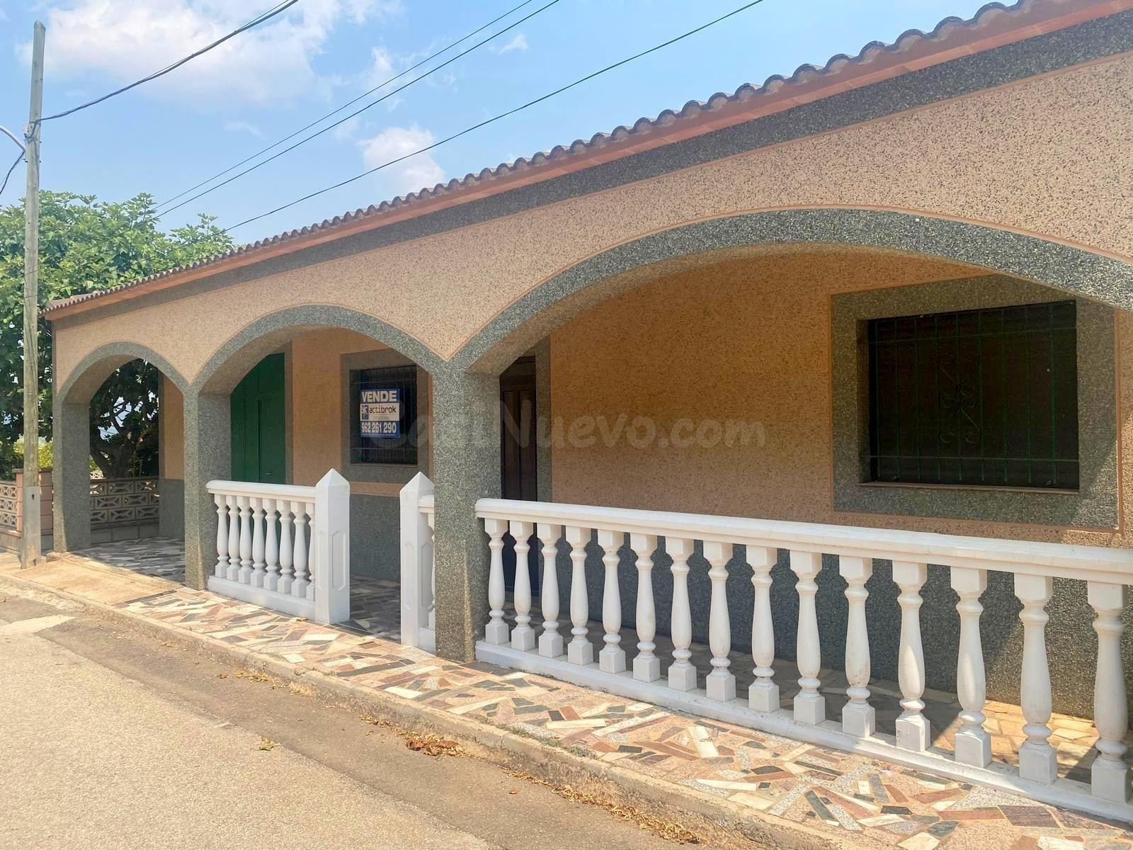 INMUEBLE DE DOS ALTURAS EN CONSTRUCCIÓN