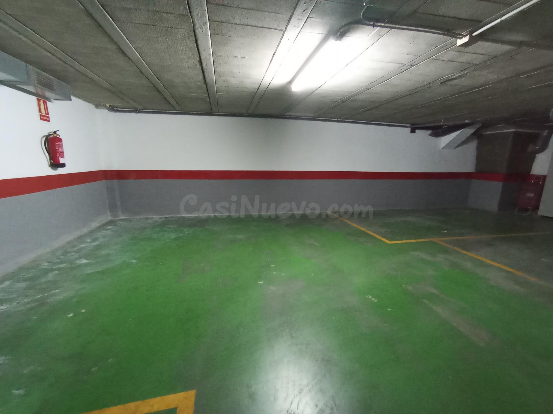 SE VENDE PLAZA DE GARAJE CON TRASTERO - foto 2