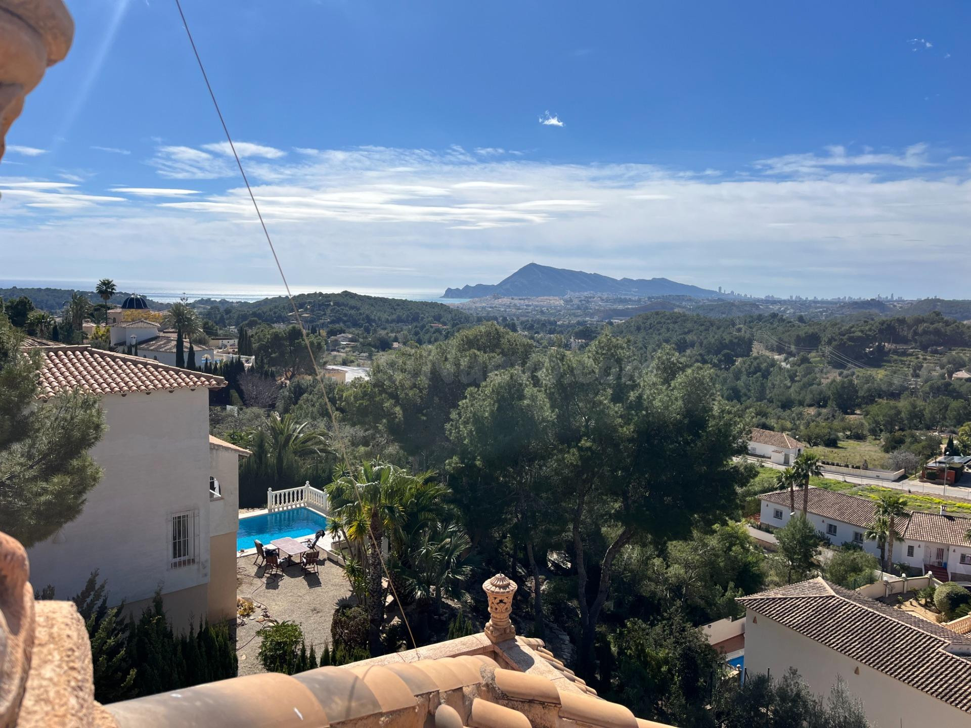 OPORTUNIDAD! VILLA EN SIERRA DE ALTEA CHALET