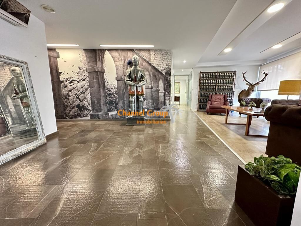 ESPECTACULAR OFICINA EN VENTA O ALQUILER CON INMEJORABLES VISTAS EN ELCHE!
