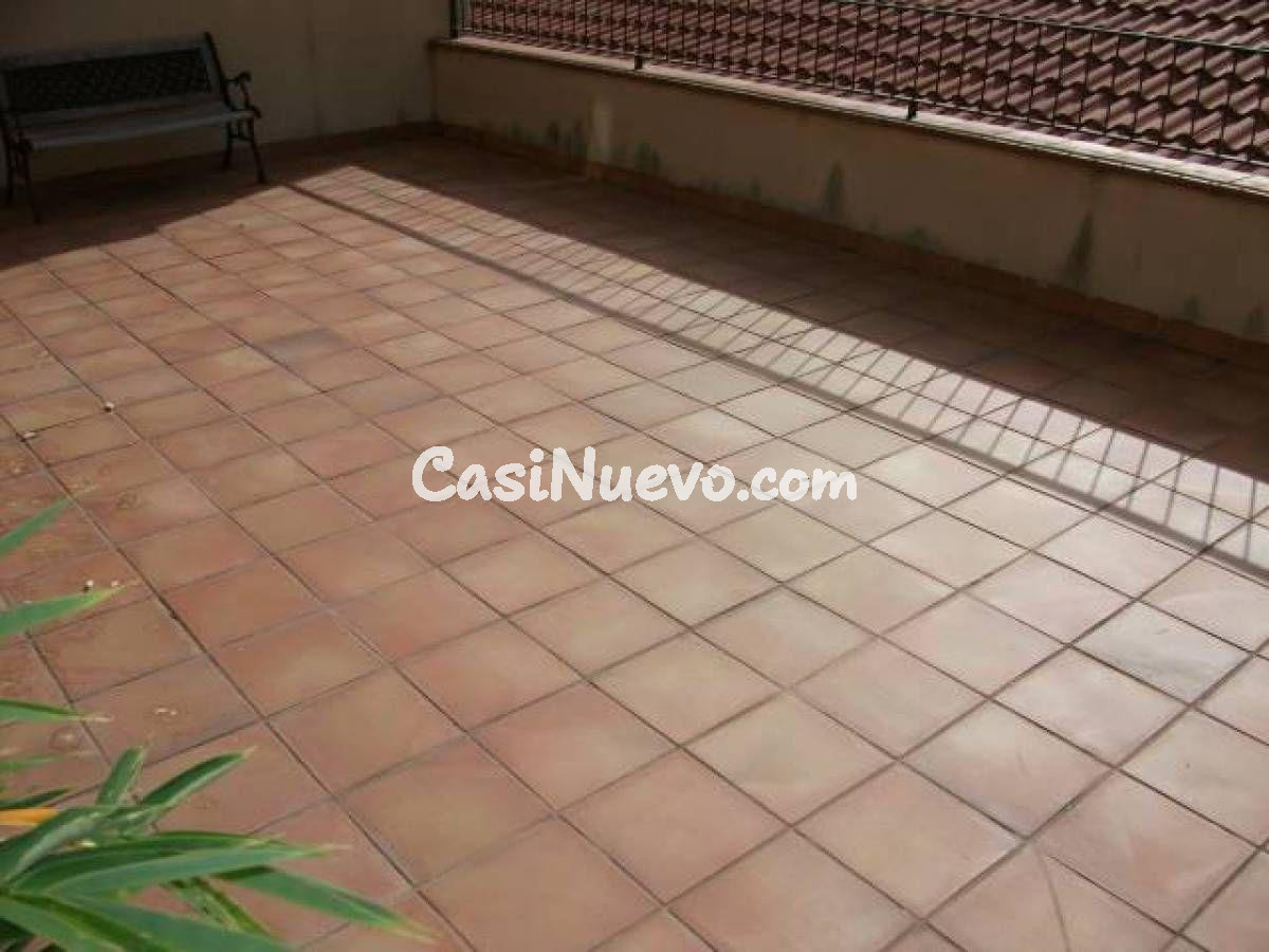 PISO SEMINUEVO CON DOS TERRAZAS EN VENTA