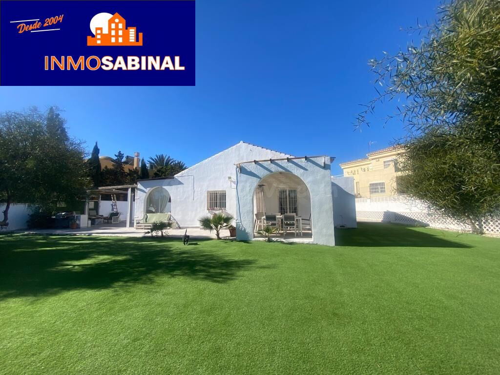 ESPECTACULAR CHALET EN ZONA CAMPO DE GOLF PLAYA SERENA
