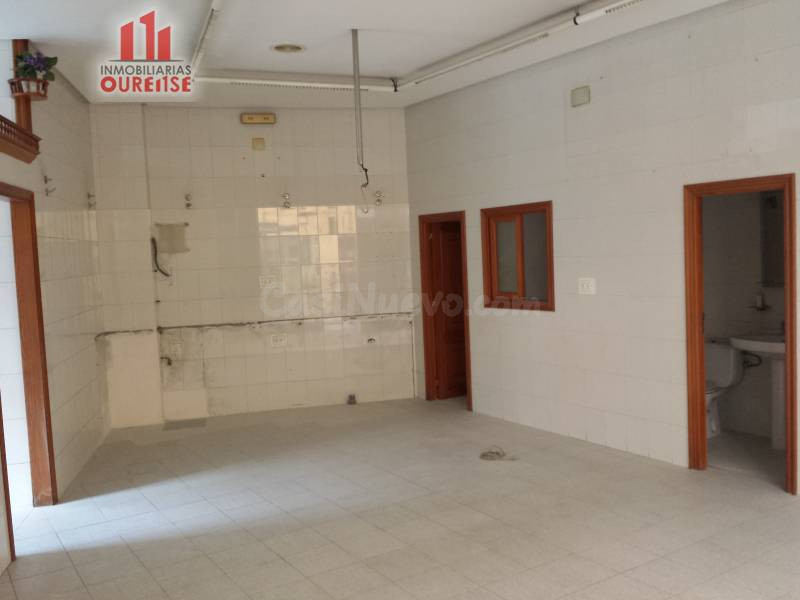 REF: 01604 LOCAL COMERCIAL CERCA DEL POSÍO
