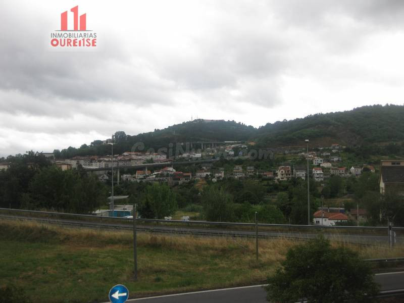 LOCAL PARA REFORMAR EN EL PUENTE
