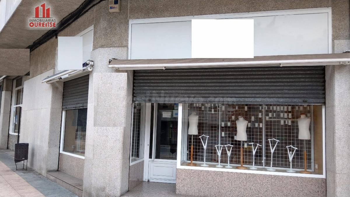 LOCAL COMERCIAL ACONDICIONADO EN EL VEINTIUNO.