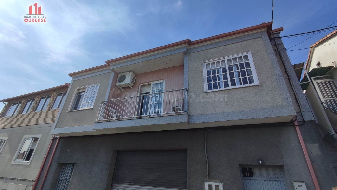 LOTE DE DOS VIVIENDAS UNIFAMILIARES EN VISTAHERMOSA