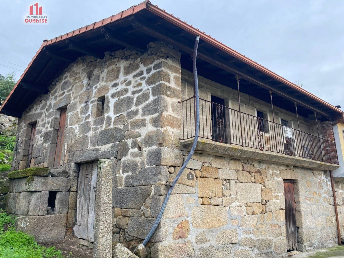 SE VENDE VIVIENDA INDEPENDIENTE EN LA ZONA DE SANTA CRUZ DE ARRABALDO