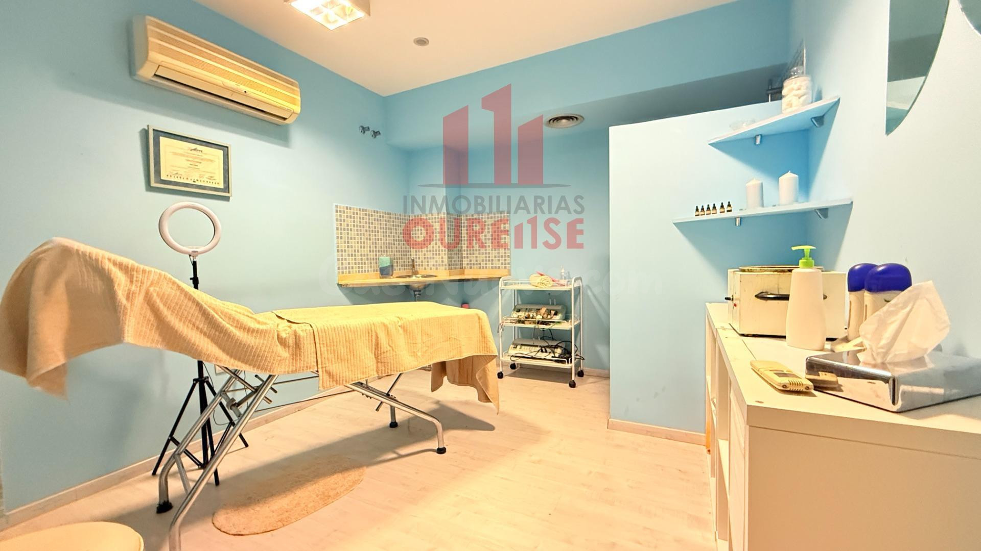 ALQUILER DE CABINA EN RECONOCIDA PELUQUERÍA DE O COUTO