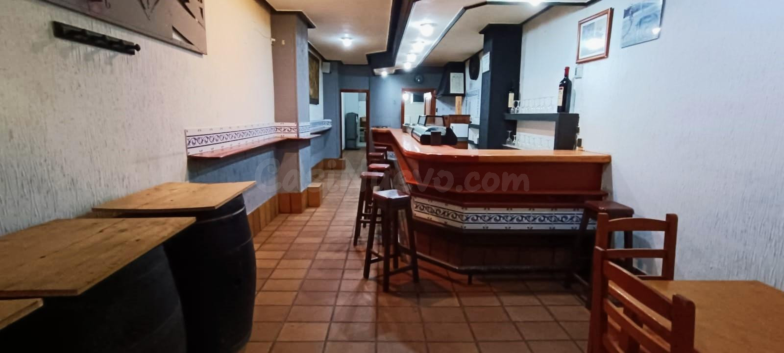VENTA DE LOCAL Y NEGOCIO DE HOSTELERÍA CON LICENCIA VIGENTE EN ZAMORA ZONA CENTRO/TRES CRUCES...