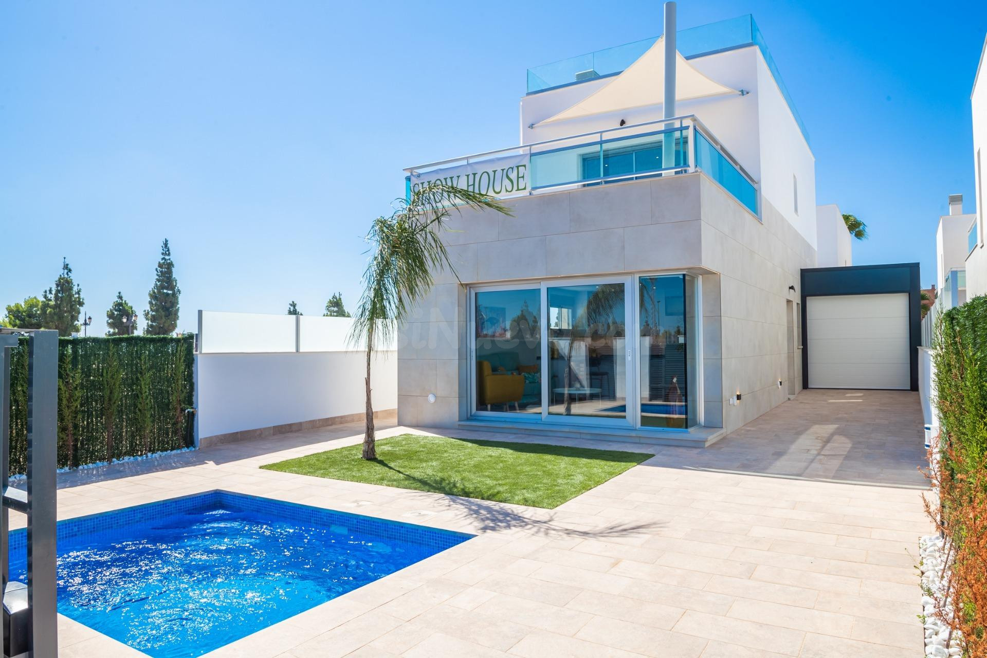 VILLAS DE OBRA NUEVA EN LOS ALCAZARES