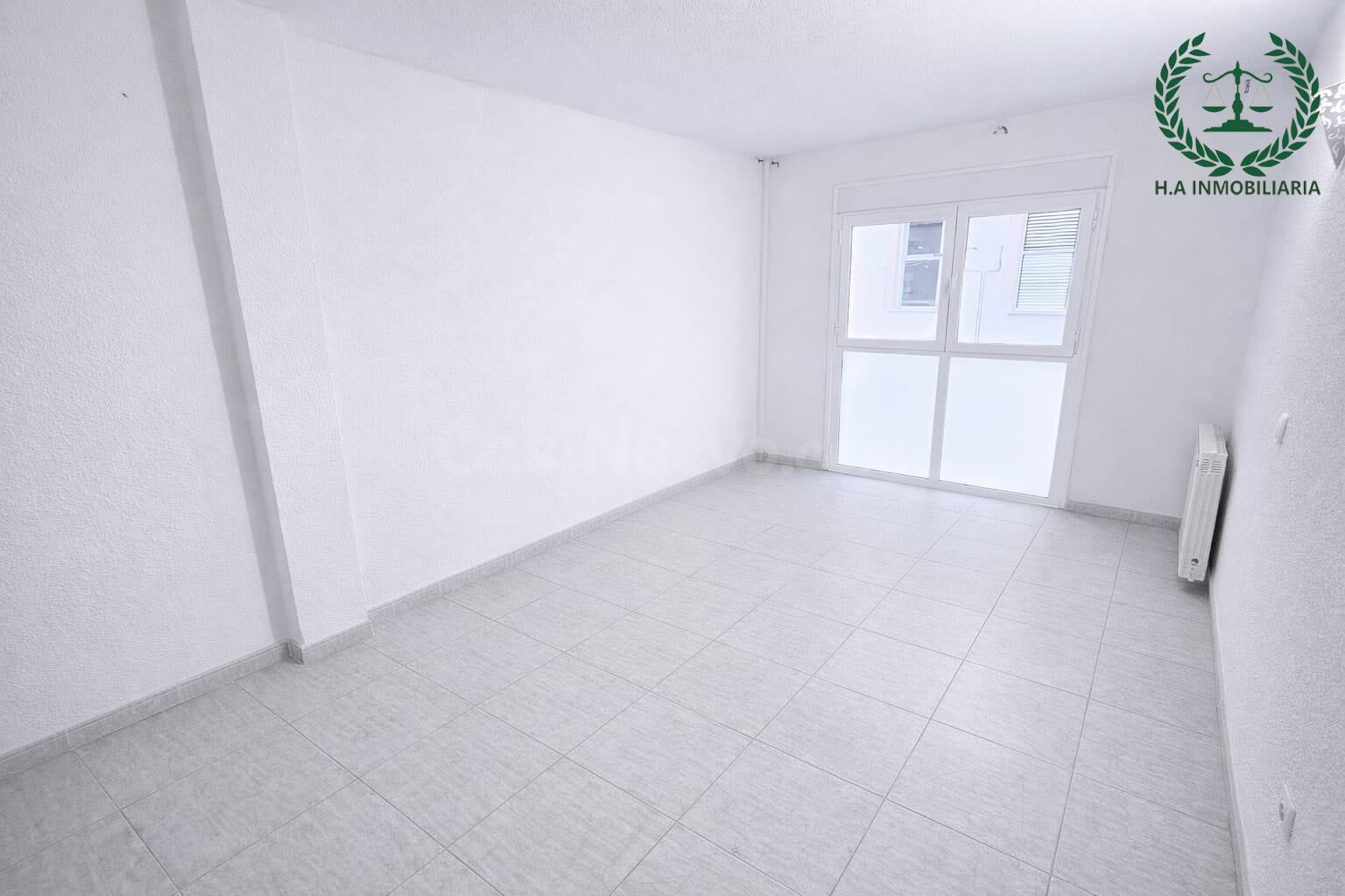 DUPLEX LUMINOSO EN EL MOLAR, CON TRASTERO