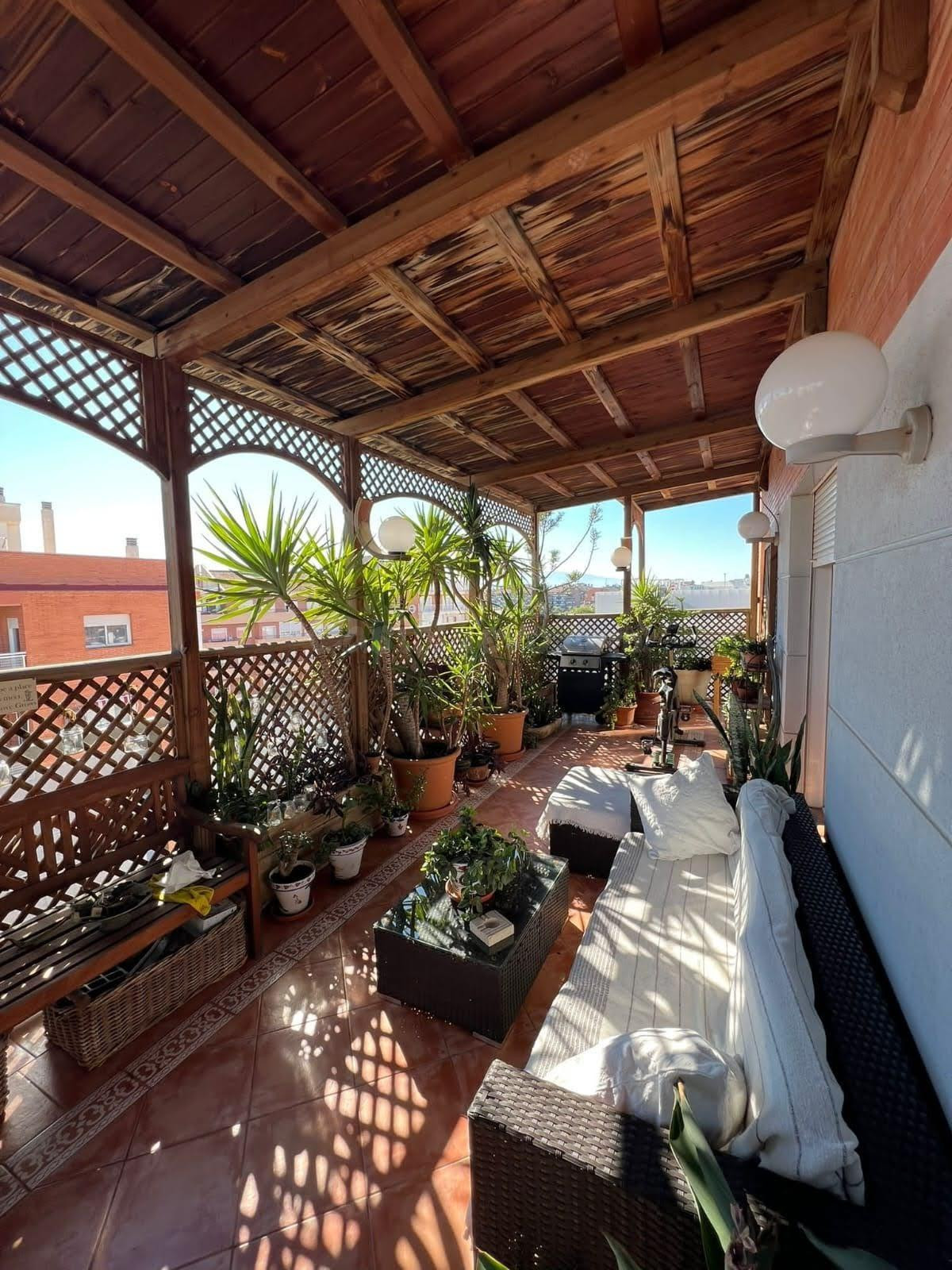 VENTA DE ATICO EN JUAN CARLOS I - foto 3