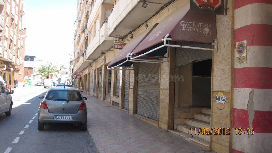 LOCAL COMERCIAL