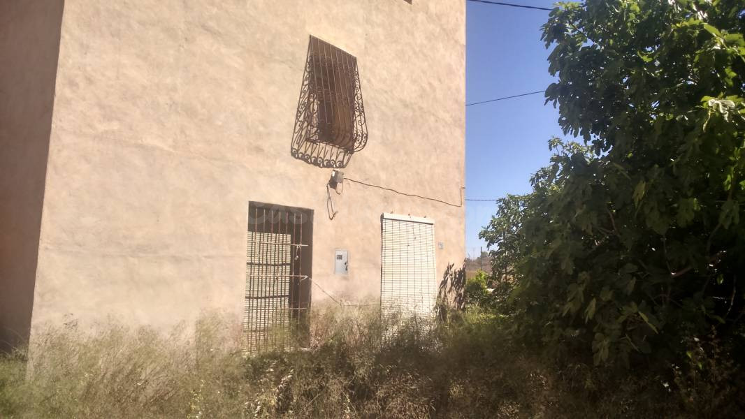 CASERON  DE PUEBLO PARA REFORMAR