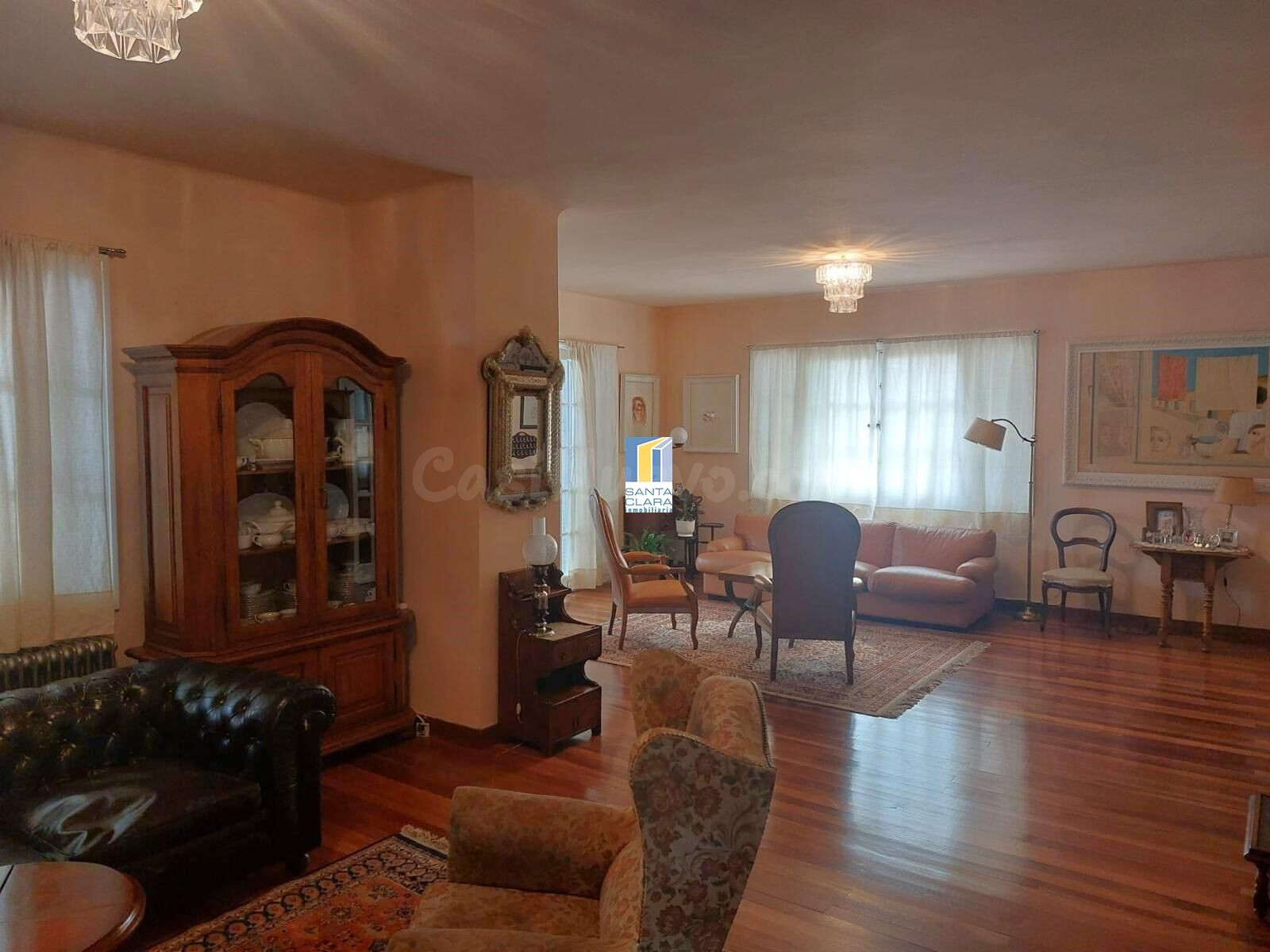 CASA EN VENTA DE 6 DORMITORIOS, 4 BAÑOS, JARDÍN Y GARAJE EN  - foto 4