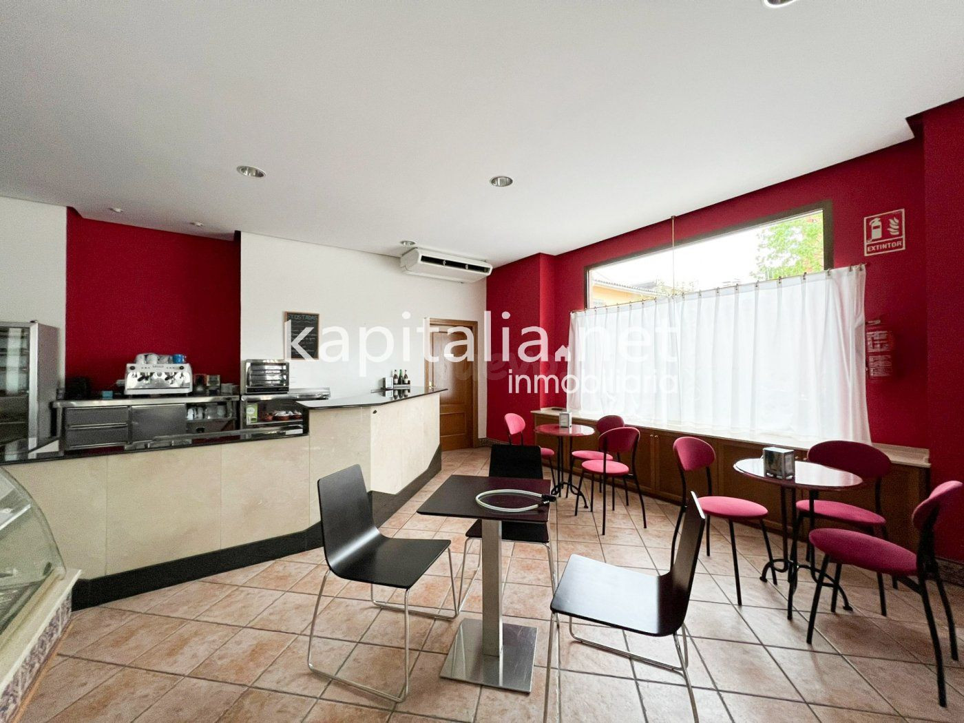 Local comercial en venta en zona Llombo