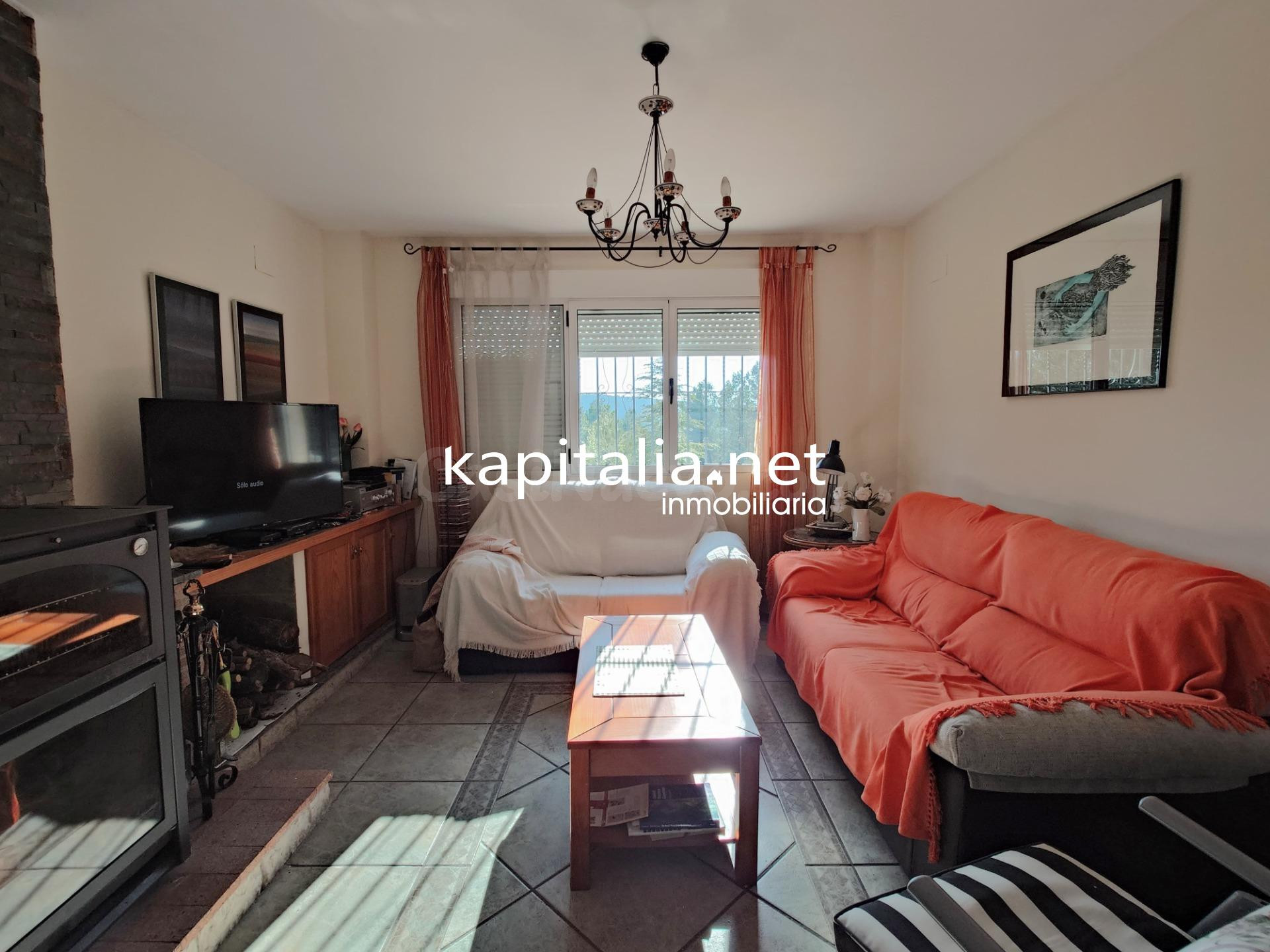 Chalet a la venta en la Sierra Mariola, Bocairent - foto 2
