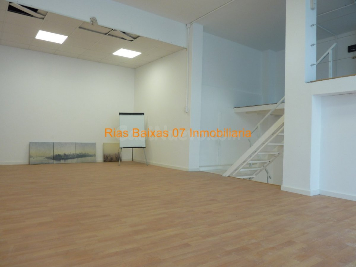 REF 1981 LOCAL COMERCIAL 150 m2  (PORRIÑO) - foto 2