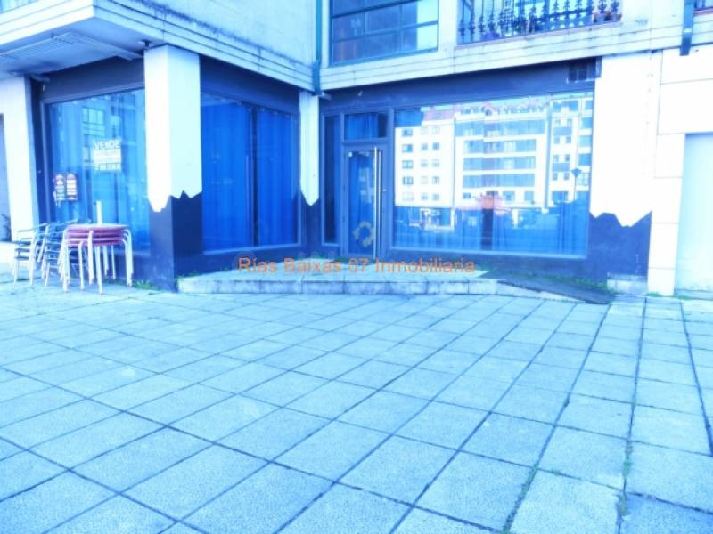 REF 2305 LOCAL 110 m2 ACONDICIONADO ACCESO A DOS CALLES ALAMEDA (O PORRIÑO)
