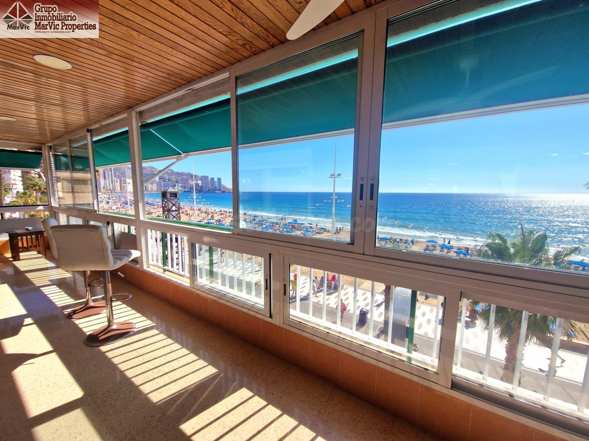 ¡Impresionante Piso en 1 Linea en Levante, Benidorm!