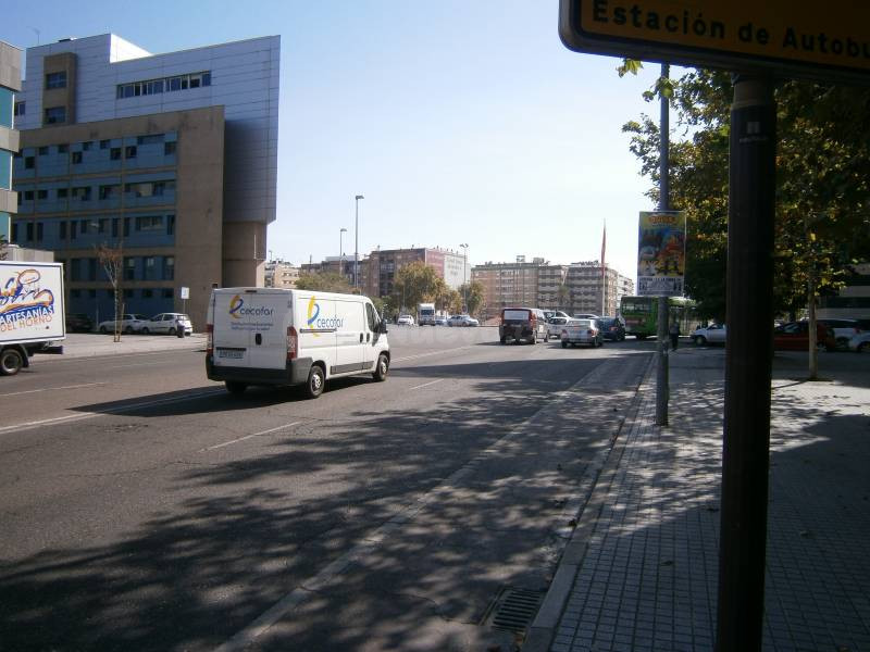 EXCELENTE LOCAL EN BRUTO EN ZONA BRILLANTE EN CÓRDOBA CAPITAL