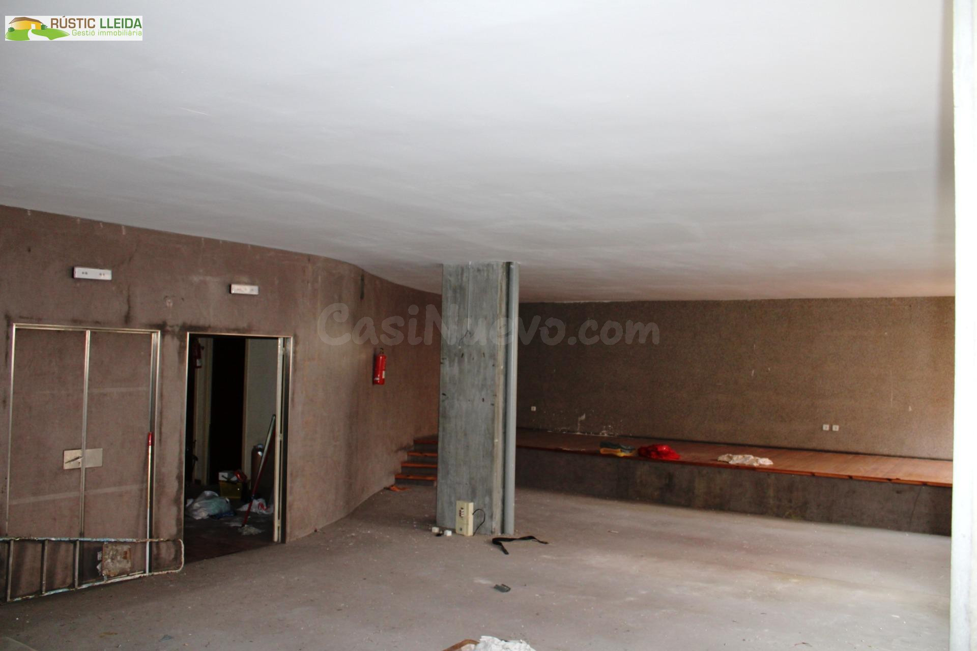 ¡Oportunidad en Tàrrega! Local comercial de 89 m2. - foto 4