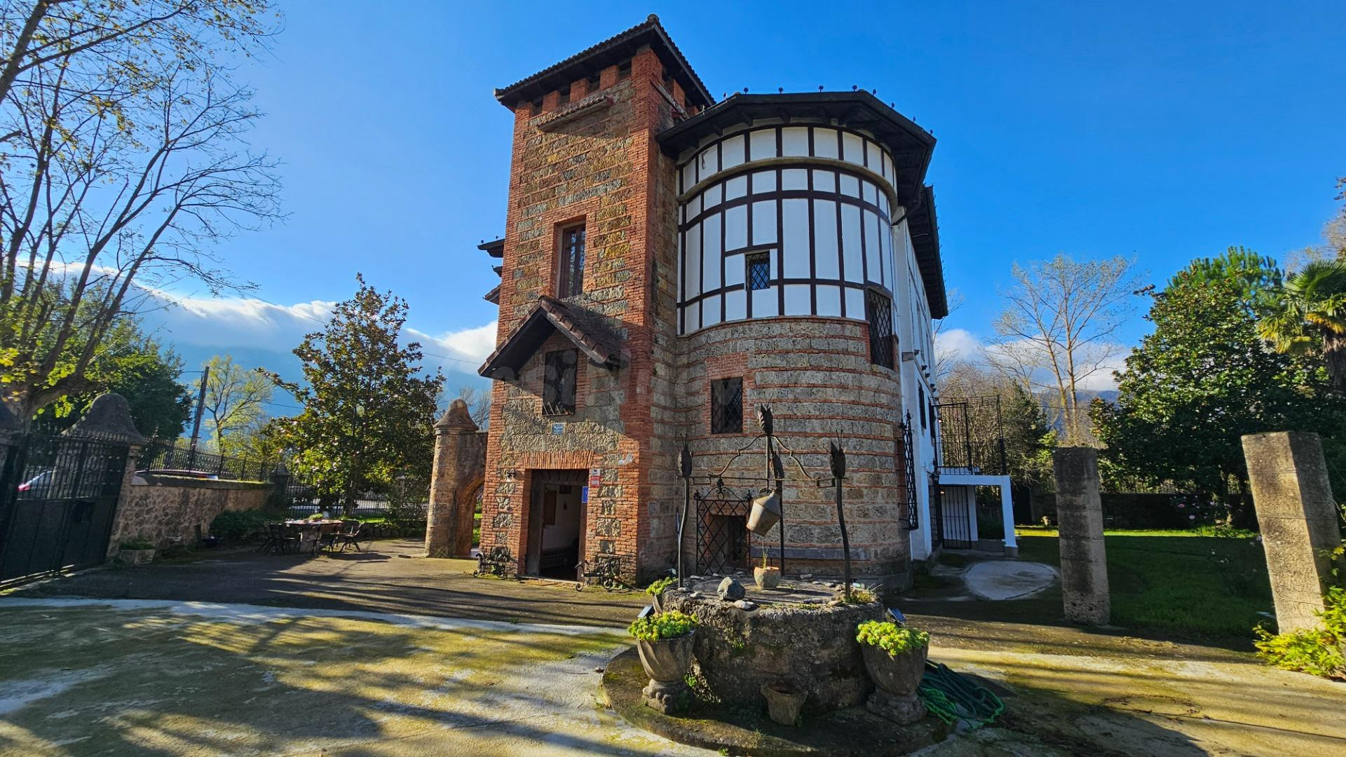 ESPECTACULAR CASA/TORRE EN VALLE DE MENA - foto 4
