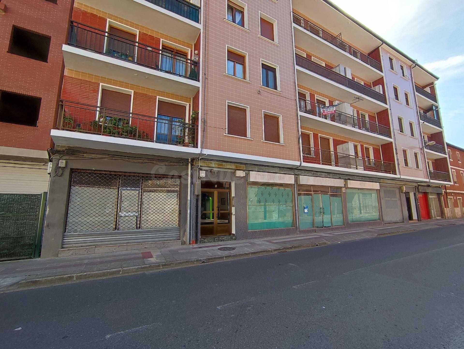 Local comercial en Aranguren