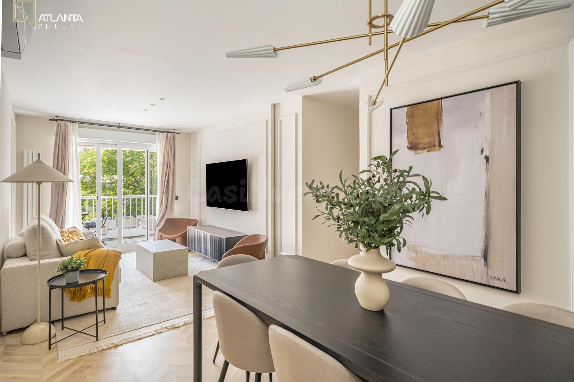 IMPRESIONANTE VIVIENDA TOTALMENTE REFORMADA EN LA CALLE NÚÑEZ DE BALBOA