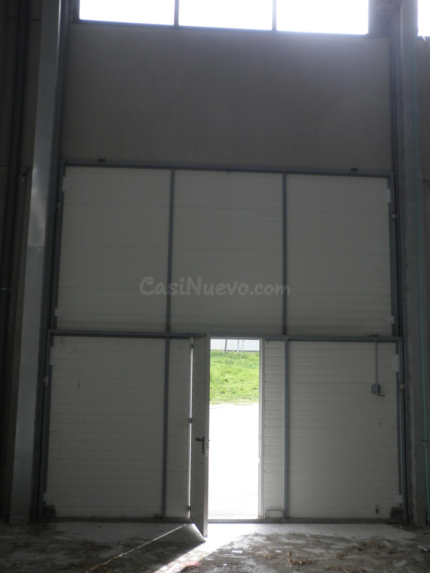 SE VENDE NAVE INDUSTRIAL POLIGONO DE AKABORRO IRURTZUN - foto 4