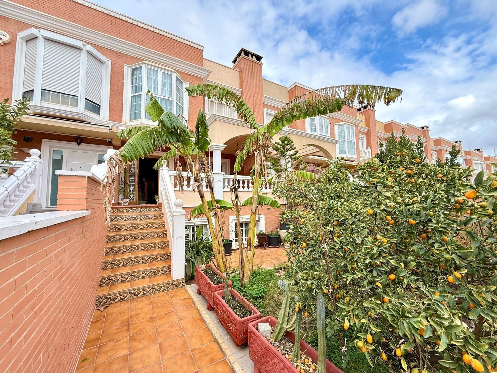 Amplio adosado en Villablanca, 'Residencial Villa Claudia'