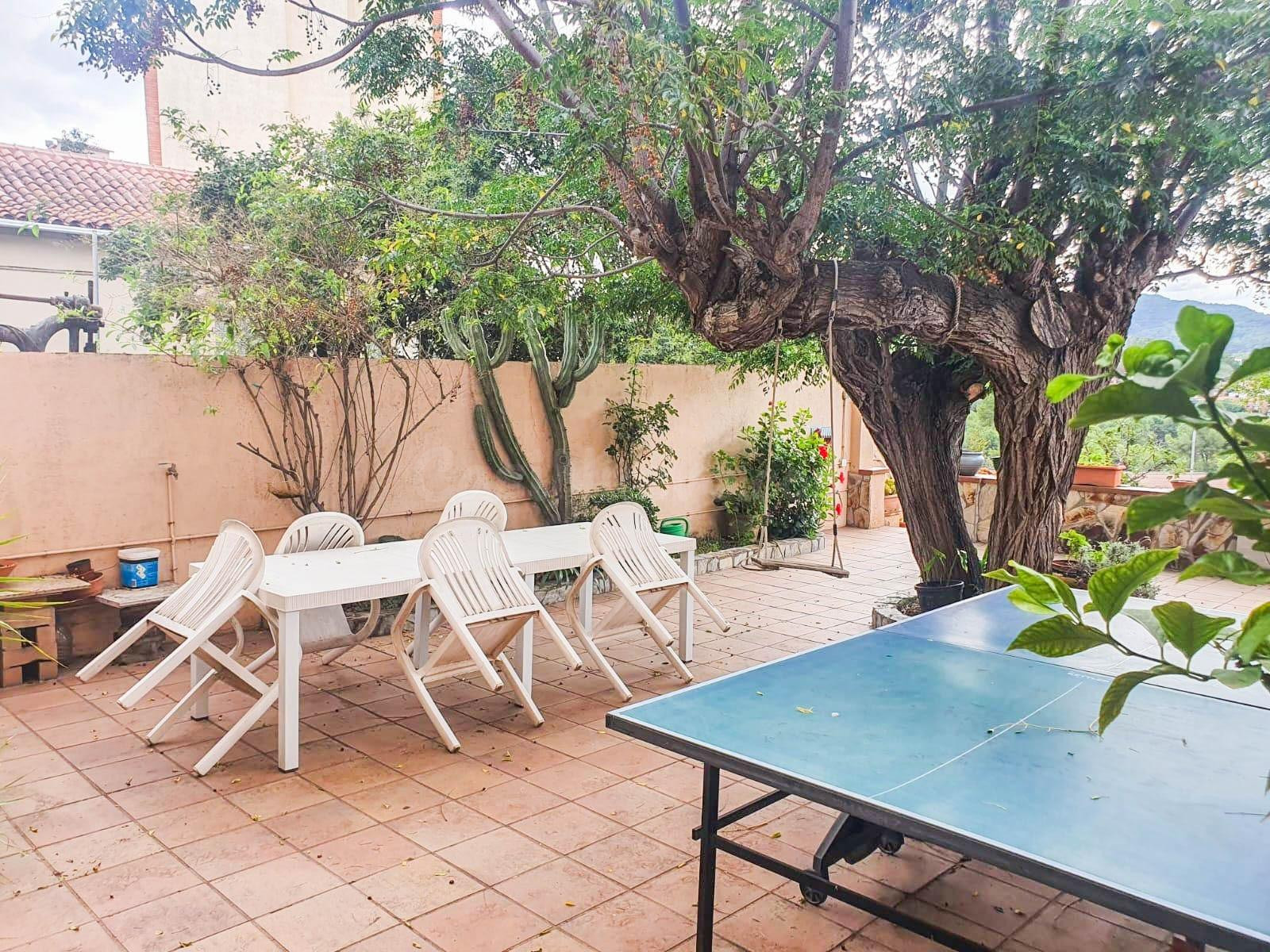Casa a la venta en El Papiol con espectaculares vistas despejadas
