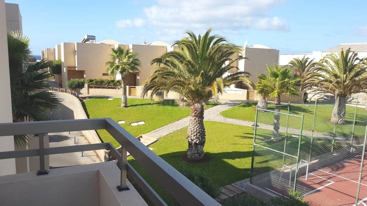 Adosado sotavento 3 habitacioens y 3 terrazas y garaje de 80m2