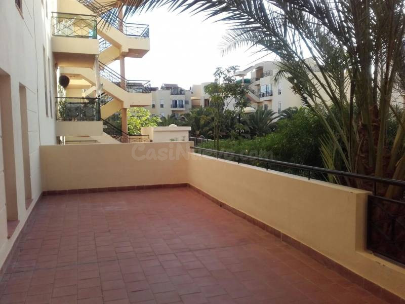 Parque la Reina. Piso 3 habitacionens, terraza 30 metros, garaje, trastero
