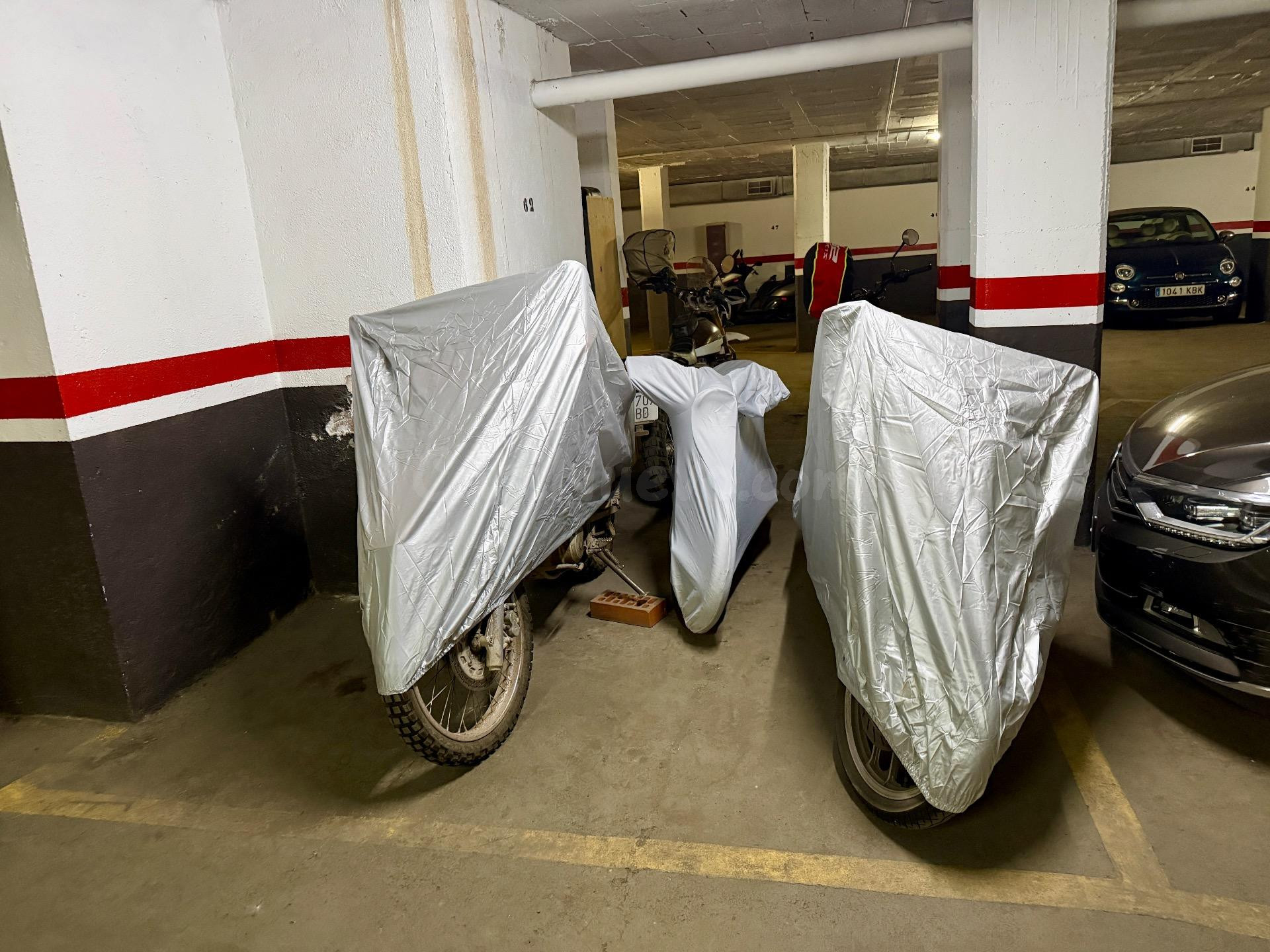 Tu plaza de parking en Ocata para coche pequeño o moto en El Masnou