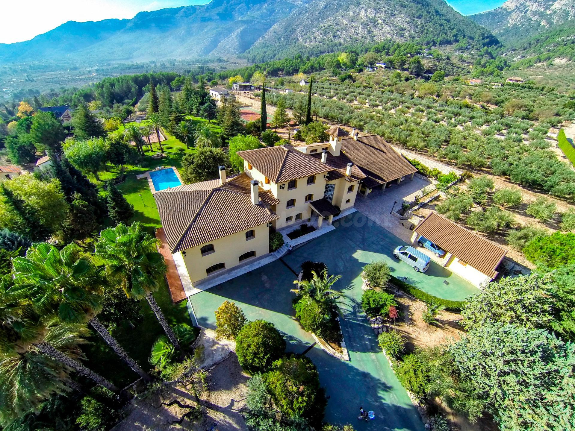 Un refugio de lujo y naturaleza con infinitas posibilidades en Muro de Alcoy