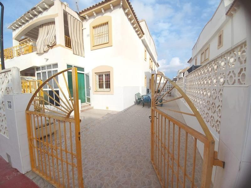 El bungalow con 2 dorm.  en zona Parque de las Naciones en T - foto 5