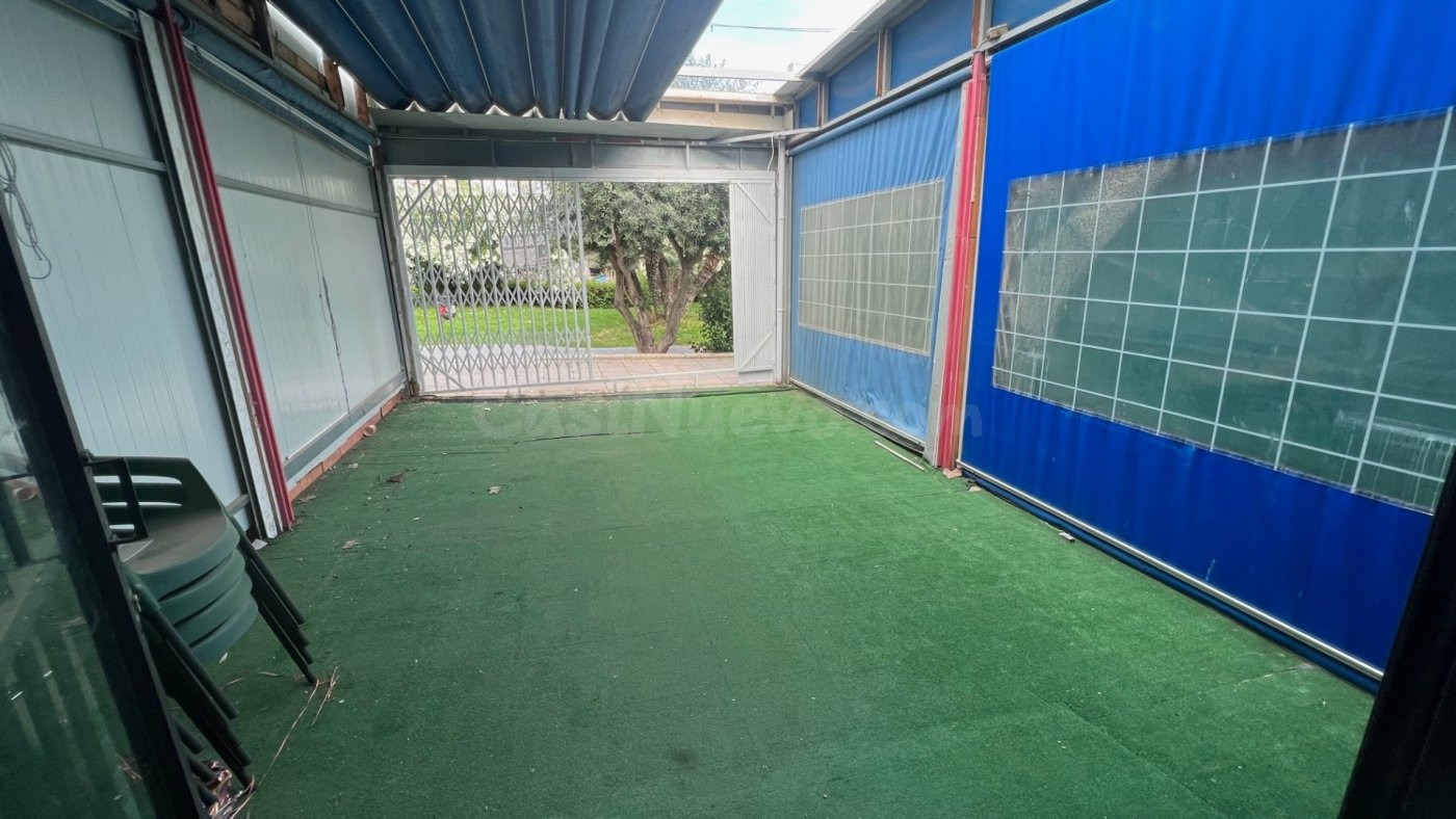 Local comercial cerca de la playa de levante Benidorm! www.euroloix.com