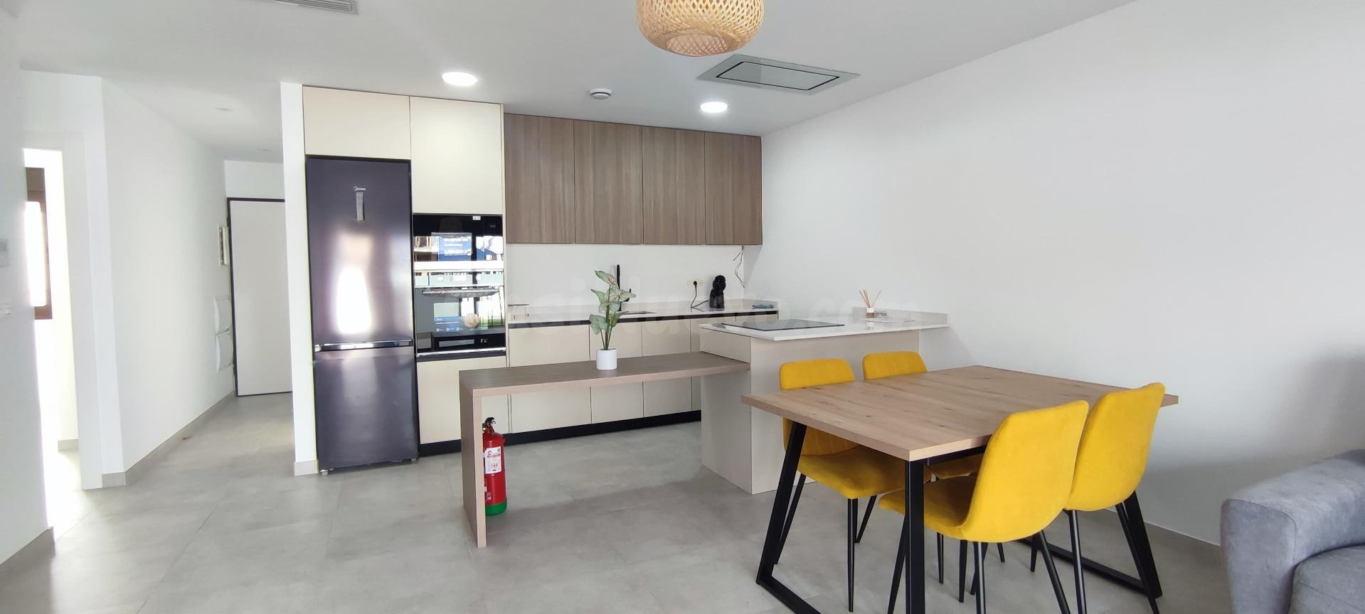 BUNGALOW DE 3 DORMITORIOS EN PILAR DE LA HORADADA