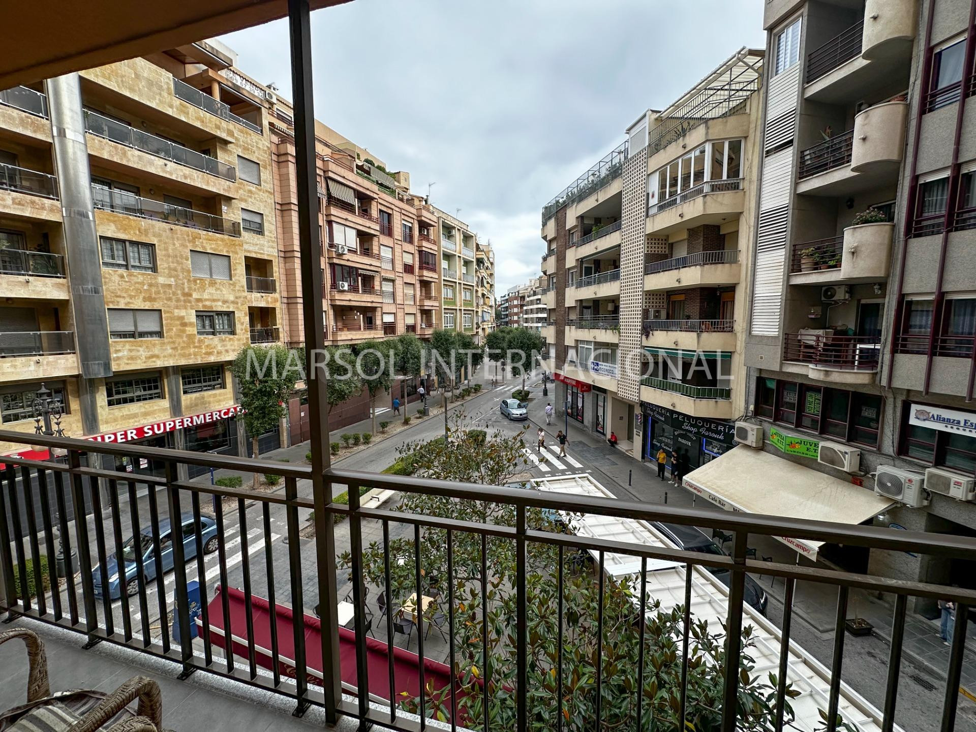 VIVIENDA DE 4 DORMITORIOS EN EL CENTRO DE ORIHUELA