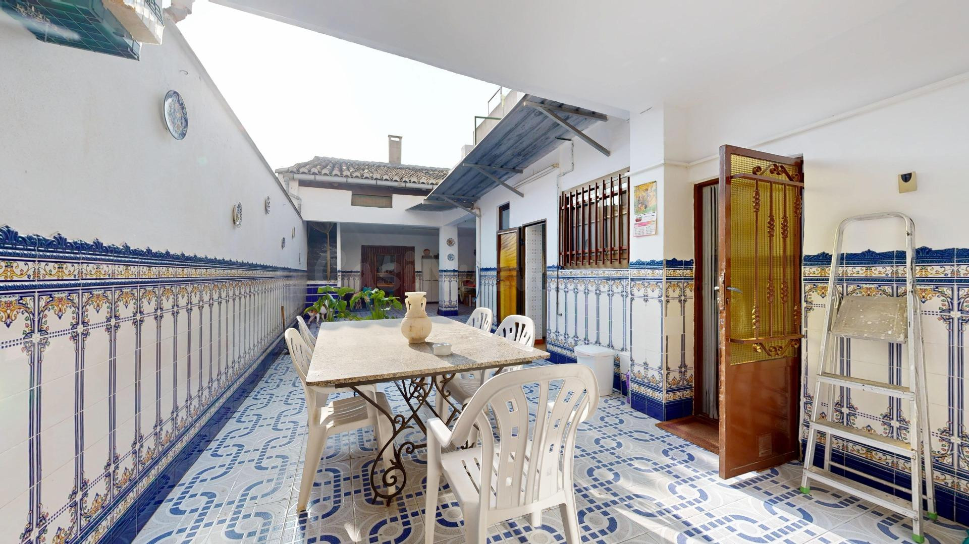PRECIOSA Y ESPECTACULAR  CASA EN CHIVA  . OJO INVERSORES!!! - foto 4