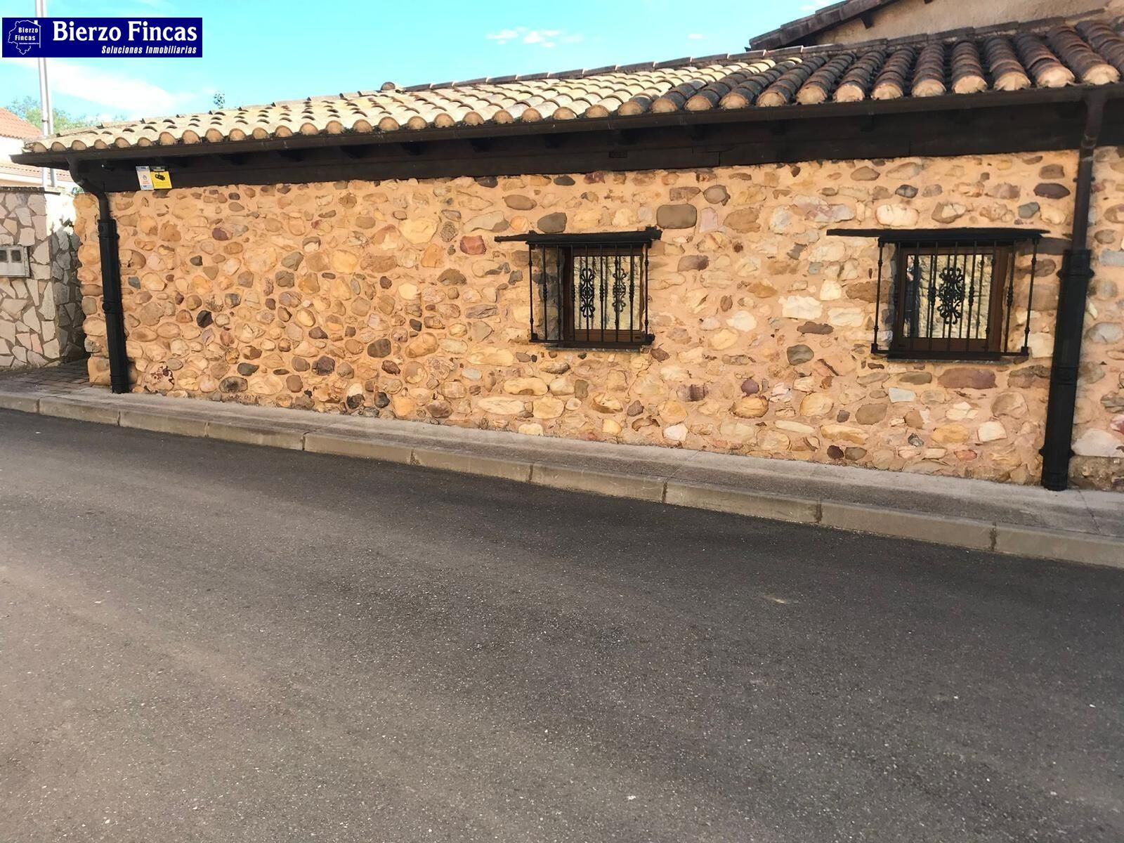 SE VENDE VIVIENDA UNIFAMILIAR EN CUADROS - foto 3